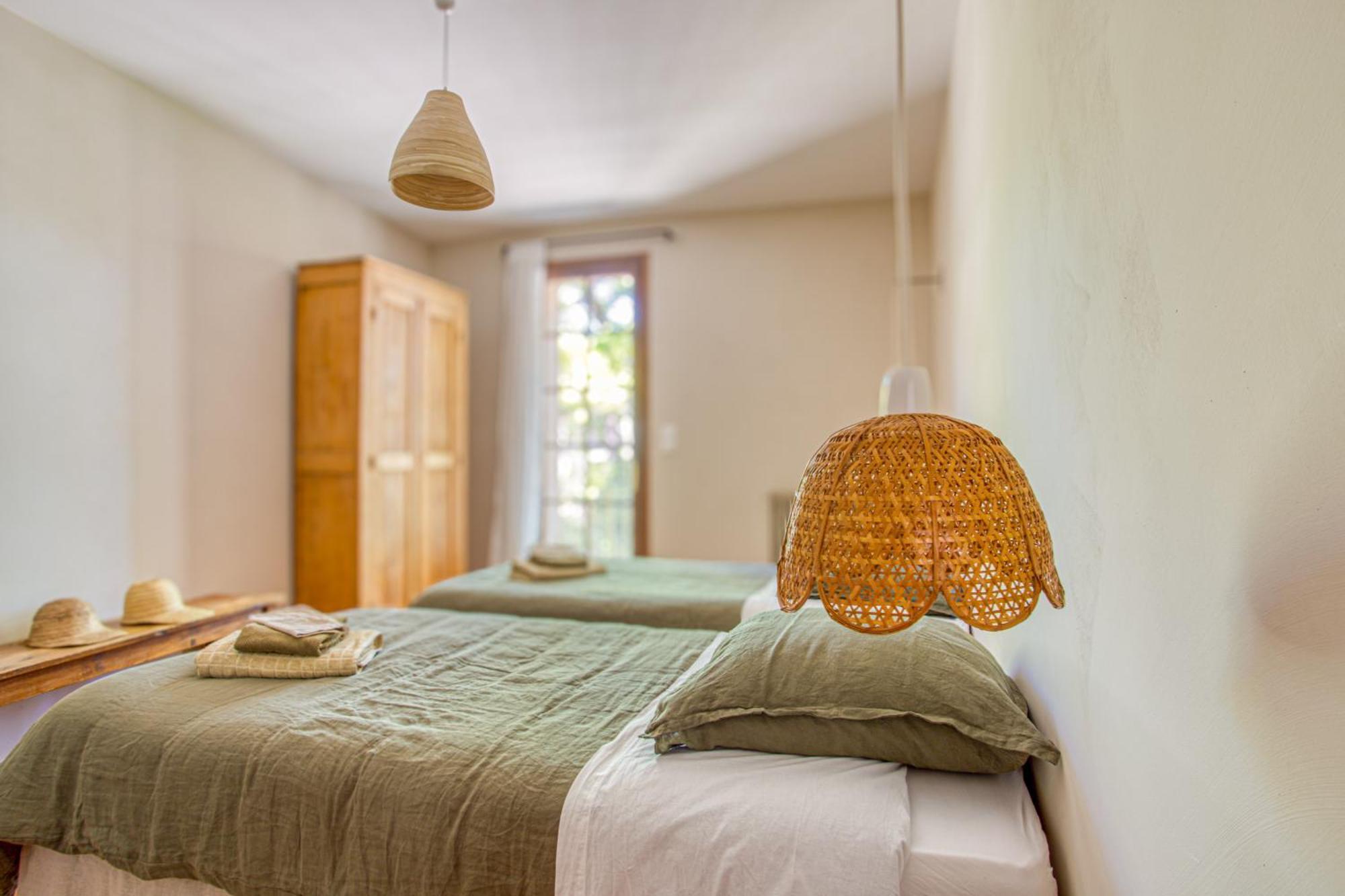 Mas De Bacalan Bed & Breakfast Mormoiron Exterior foto